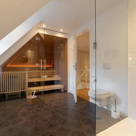 Kapitaenshaus Ost * Oldsum